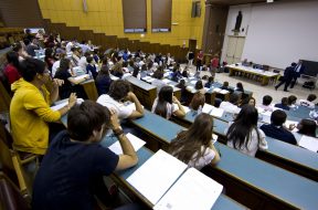 UNIVERSITA’:A SAPIENZA PROTESTA CONTRO TEST E NUMERO CHIUSO